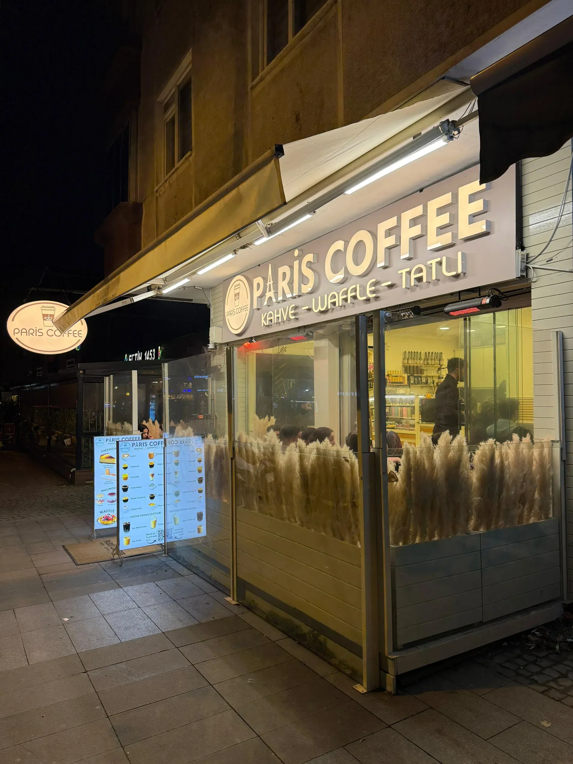 Yere Sabit Rüzgar Kırıcı