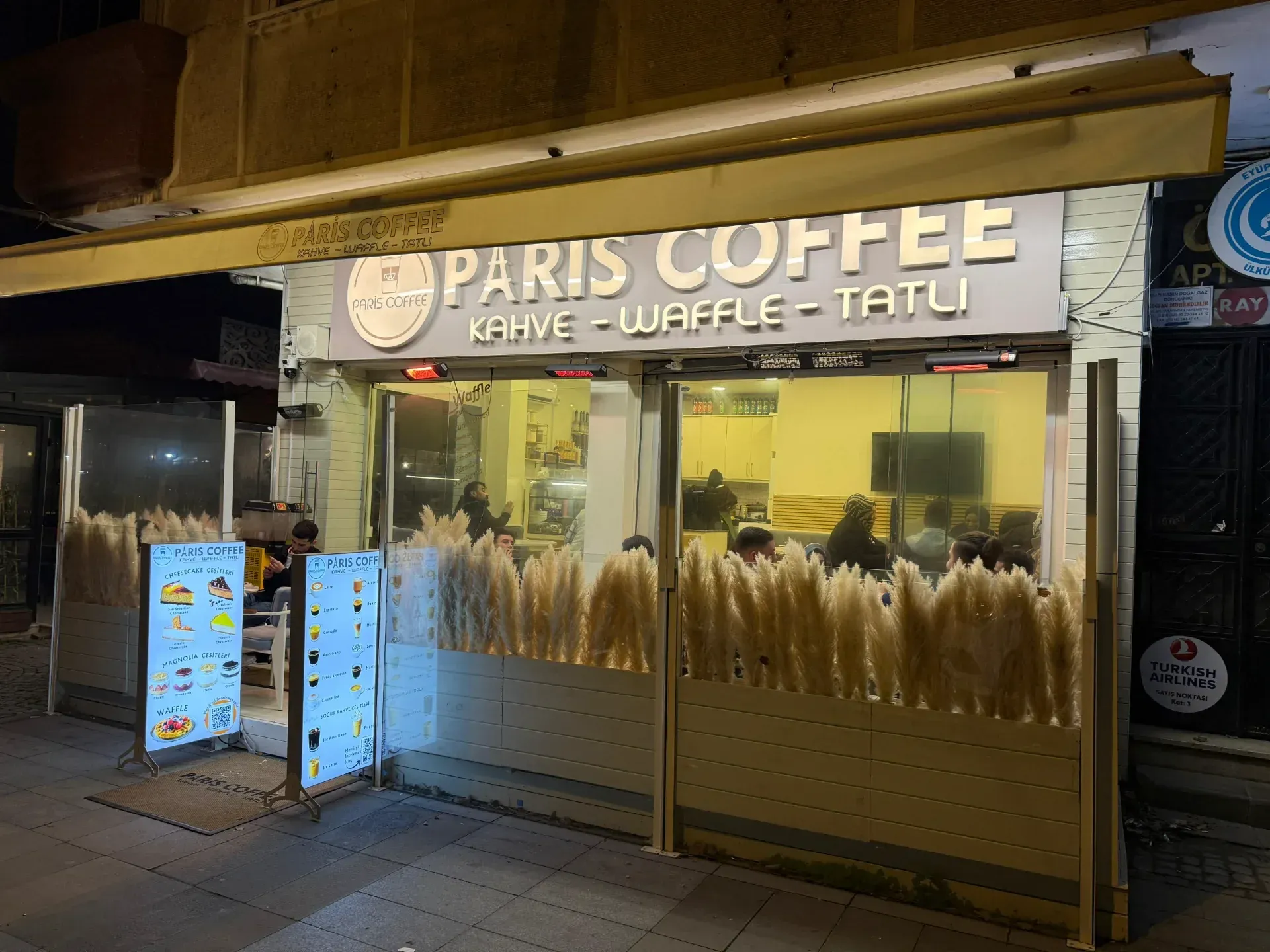 Rüzgar Kırıcı Cam Sistemleri: Balkon ve Teras İçin Eksiksiz Rehber 2025